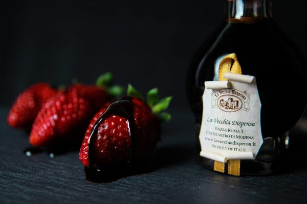 20 year aged - 'La Vecchia Dispensa' Traditional Balsamic DOP 100ml - Image 4
