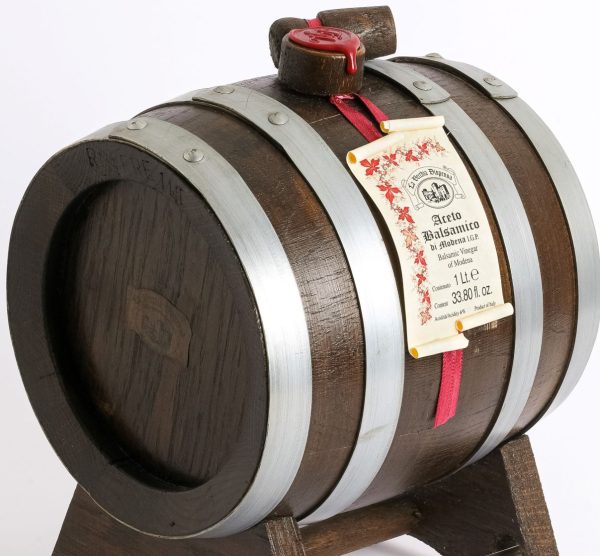 'La Vecchia Dispensa' Oak Cask Balsamic IGP 1 Lt